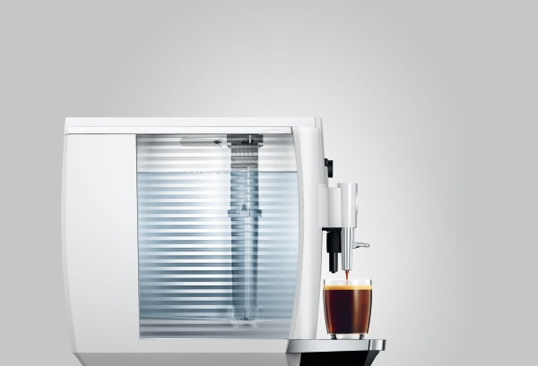 Jura E4 Piano White Kaffeevollautomat mit höhenverstellbarem Auslauf und Symbol-Display