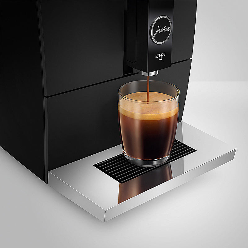 JURA ENA 4 Kaffeevollautomat in Metropolitan Black mit integriertem Mahlwerk