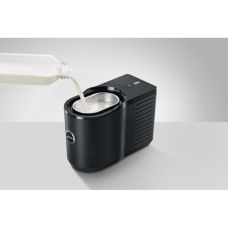 JURA Cool Control 0,6L Milchkühler in Schwarz mit kompakter länglicher Form