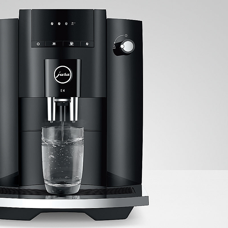 Jura E4 Piano Black Kaffeevollautomat mit Professional Aroma Grinder und Symbol-Display