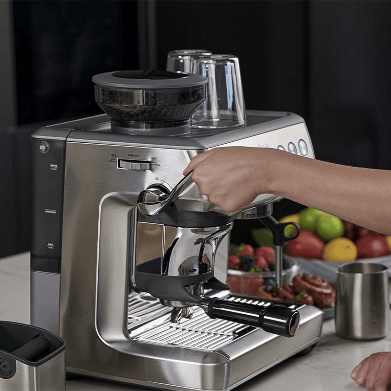Sage Barista Express Impress Espressomaschine mit integriertem Mahlwerk in Silber