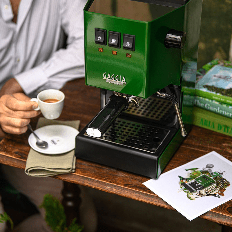 Gaggia Classic E24 Siebträgermaschine in gebürstetem Edelstahl mit 58mm-Siebträger