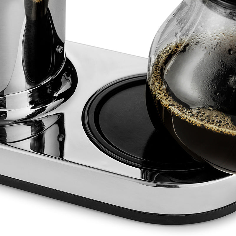 Aarke Filterkaffeemaschine aus Edelstahl mit Glaskanne und minimalistischem Design