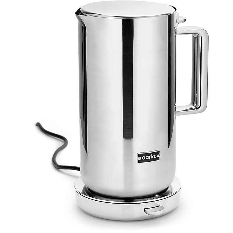 Aarke Wasserkocher aus Edelstahl mit minimalistischem Design und tropffreiem Ausguss