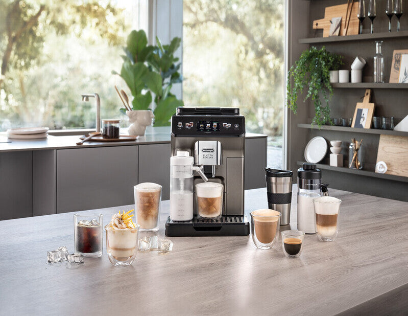 De'Longhi Eletta Explore Kaffeevollautomat in Titan mit TFT-Touchdisplay
