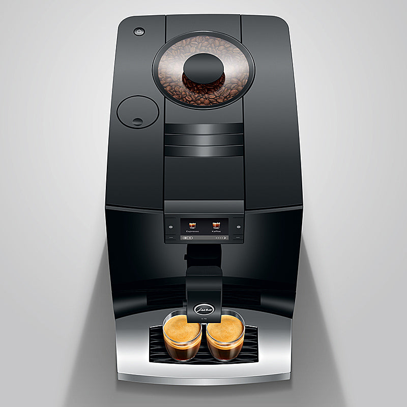 JURA C9 Kaffeevollautomat Piano Black mit 2,8" Farbdisplay und kompaktem Design